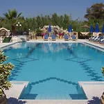 Paradise Apartments&Suites